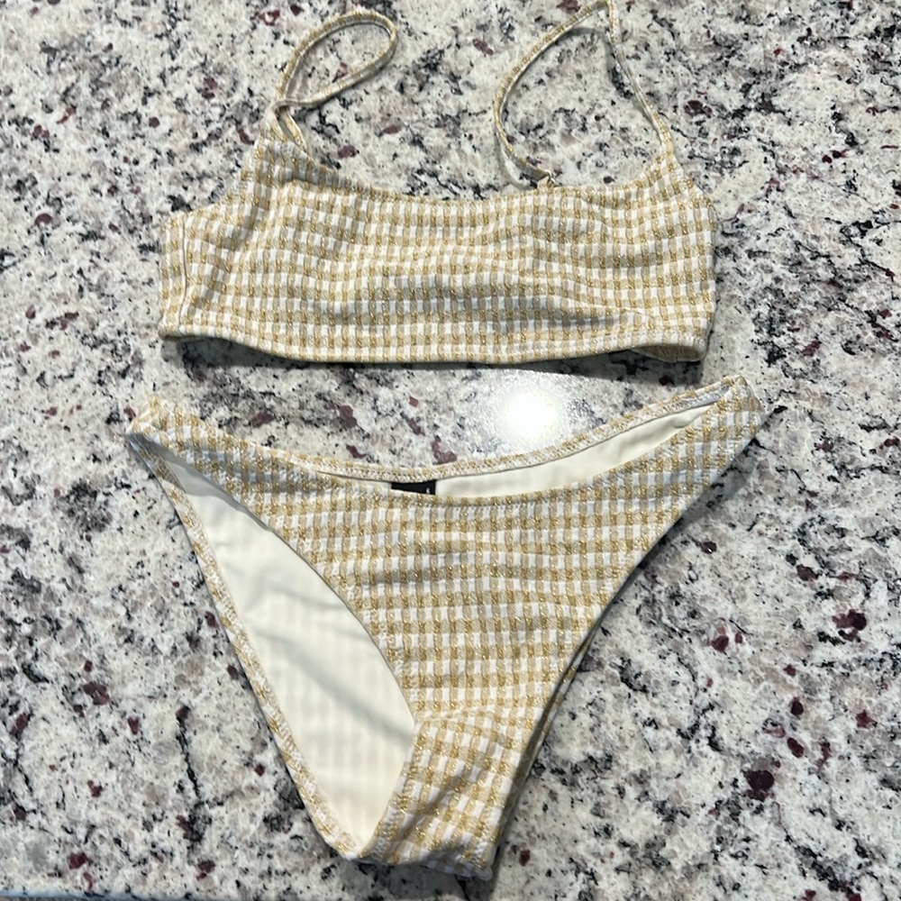 Super cute triangle swimsuit